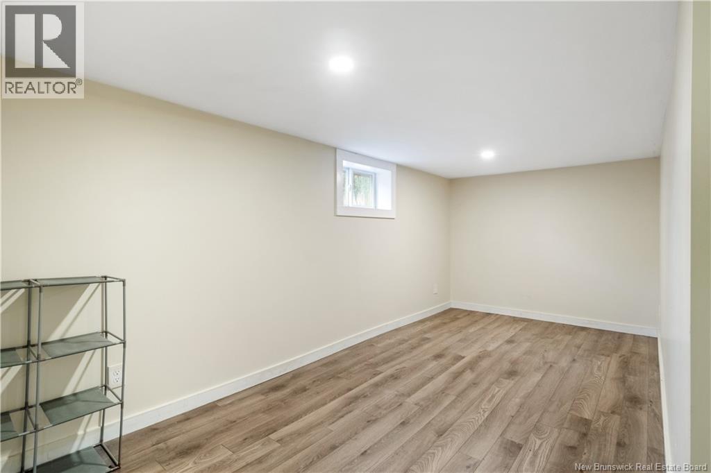 16 Humphrey - Image 26