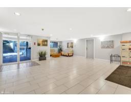 307 13680 84 Avenue, Surrey, BC V3W0T6 Photo 9