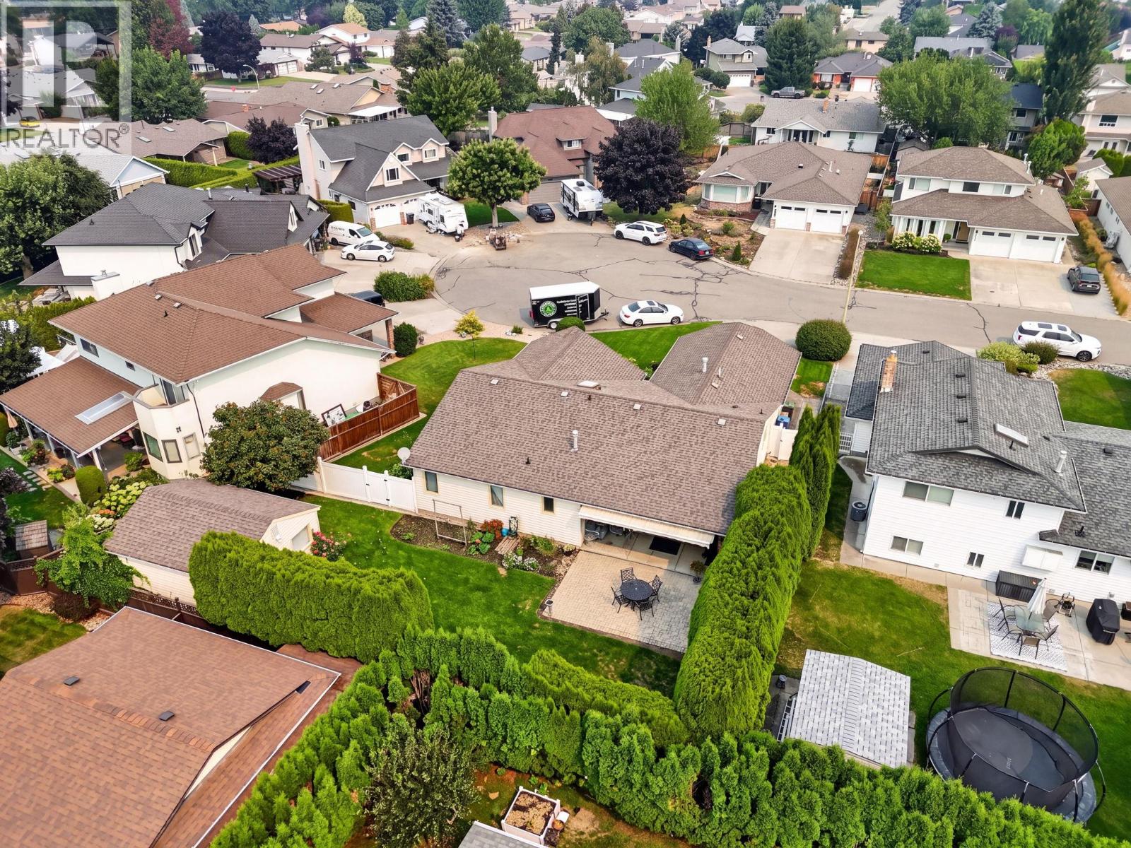 1025 Cushing Court - 40