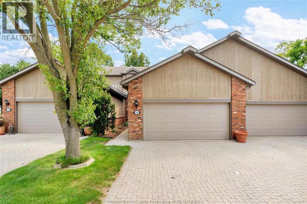 65 FAIRWAY CRESCENT - 1