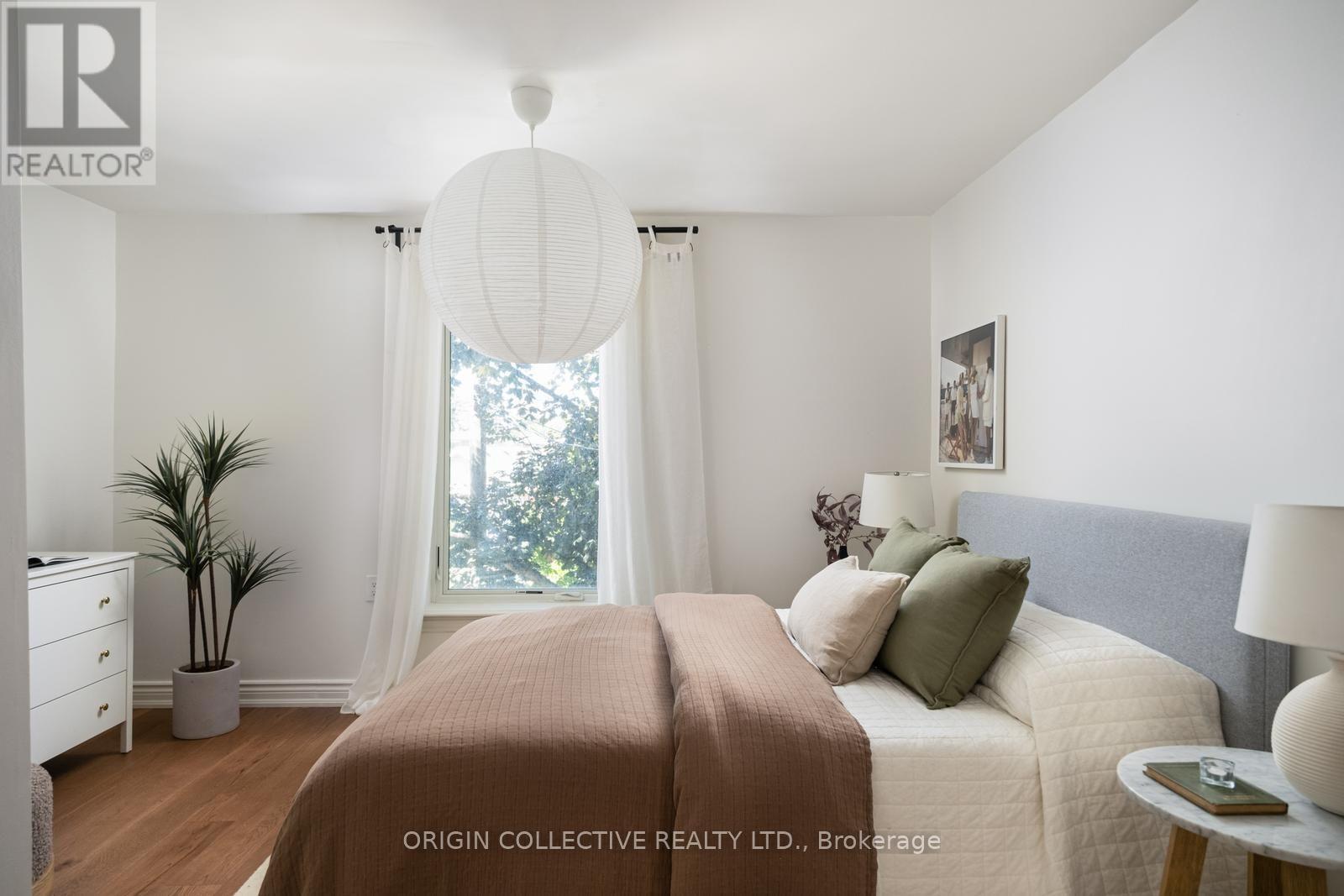 381 WESTMORELAND AVENUE N - 23