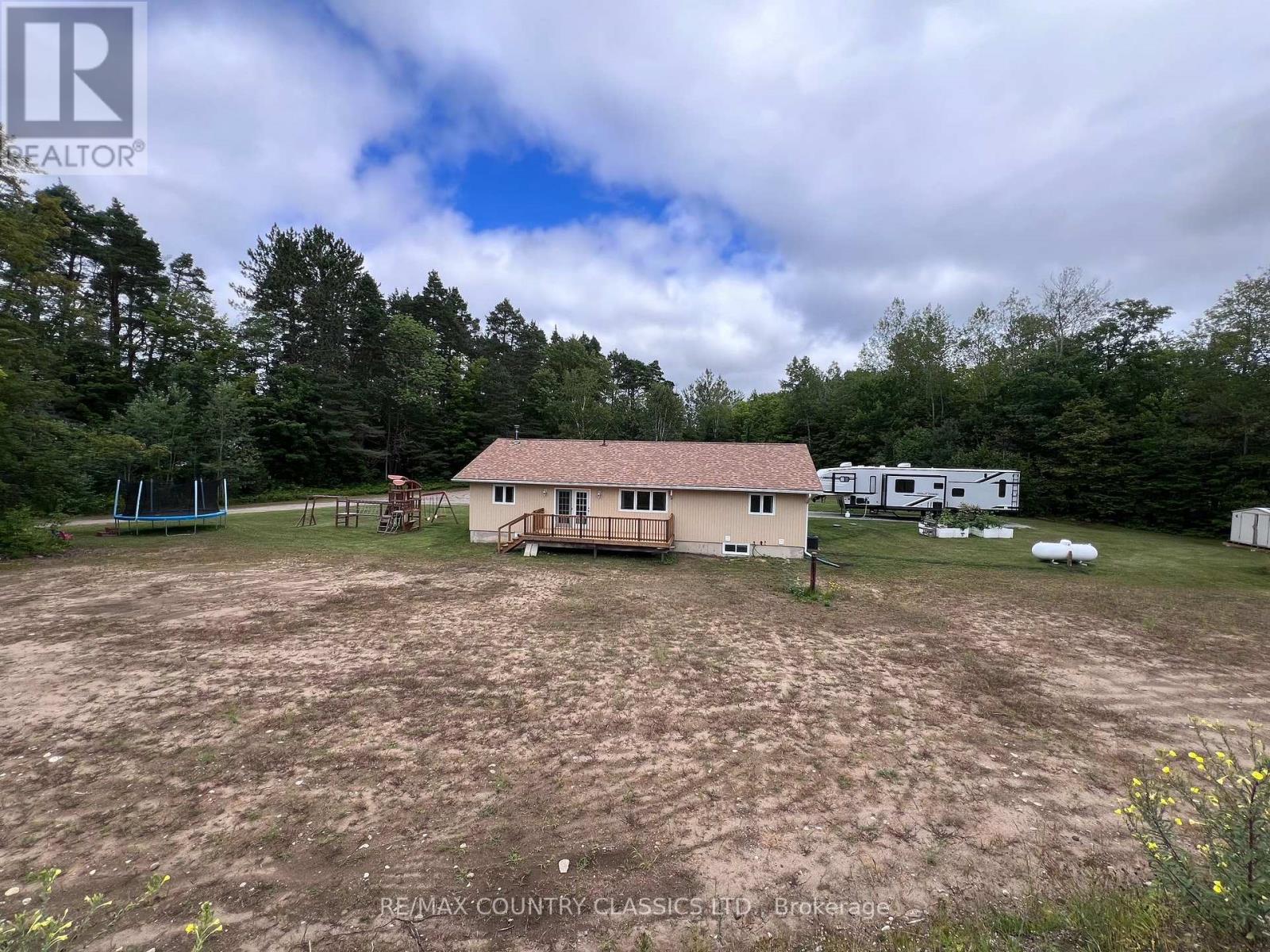 3952 LOOP ROAD - 47
