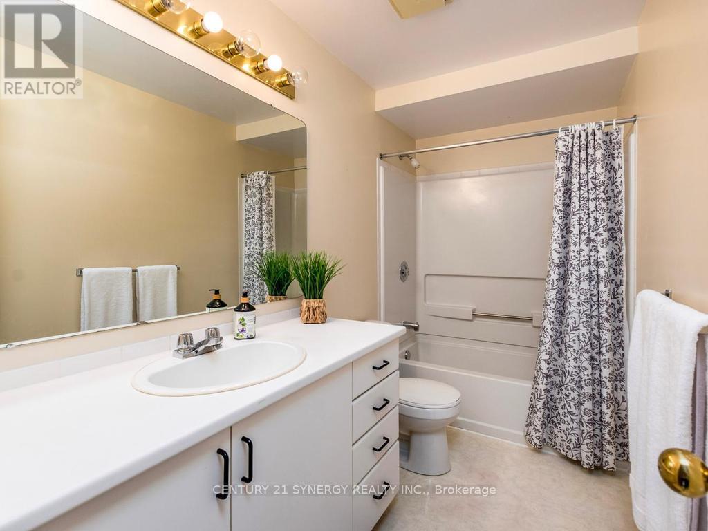#80 22C MAPLE RIDGE CRESCENT - 25