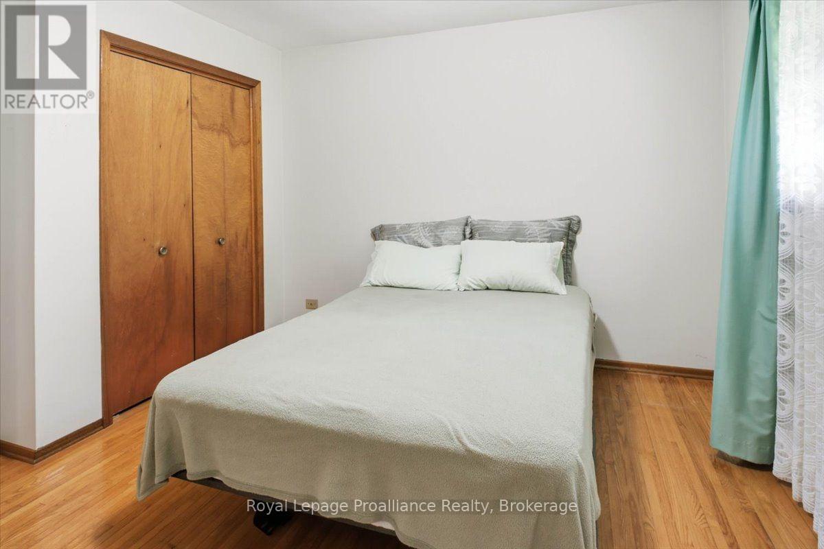 68 RIVERSIDE PARKWAY - 24