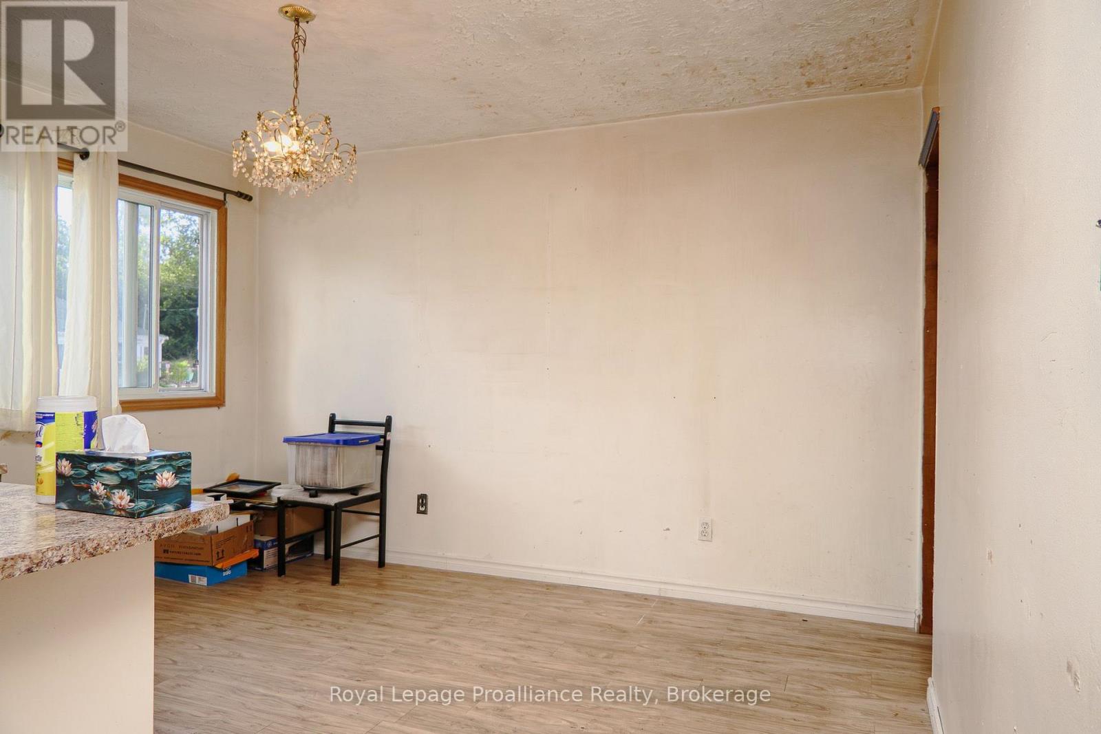 10 WOOLER ROAD - 6