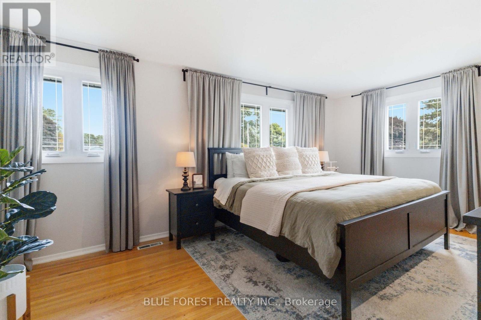 3629 CATHERINE STREET - 26