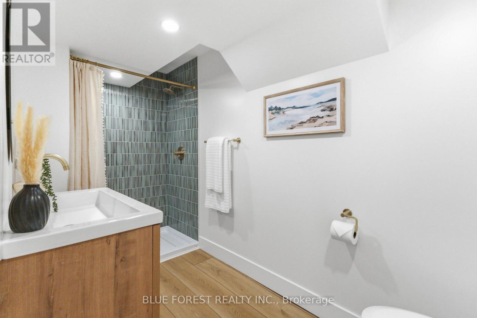 3629 CATHERINE STREET - 38