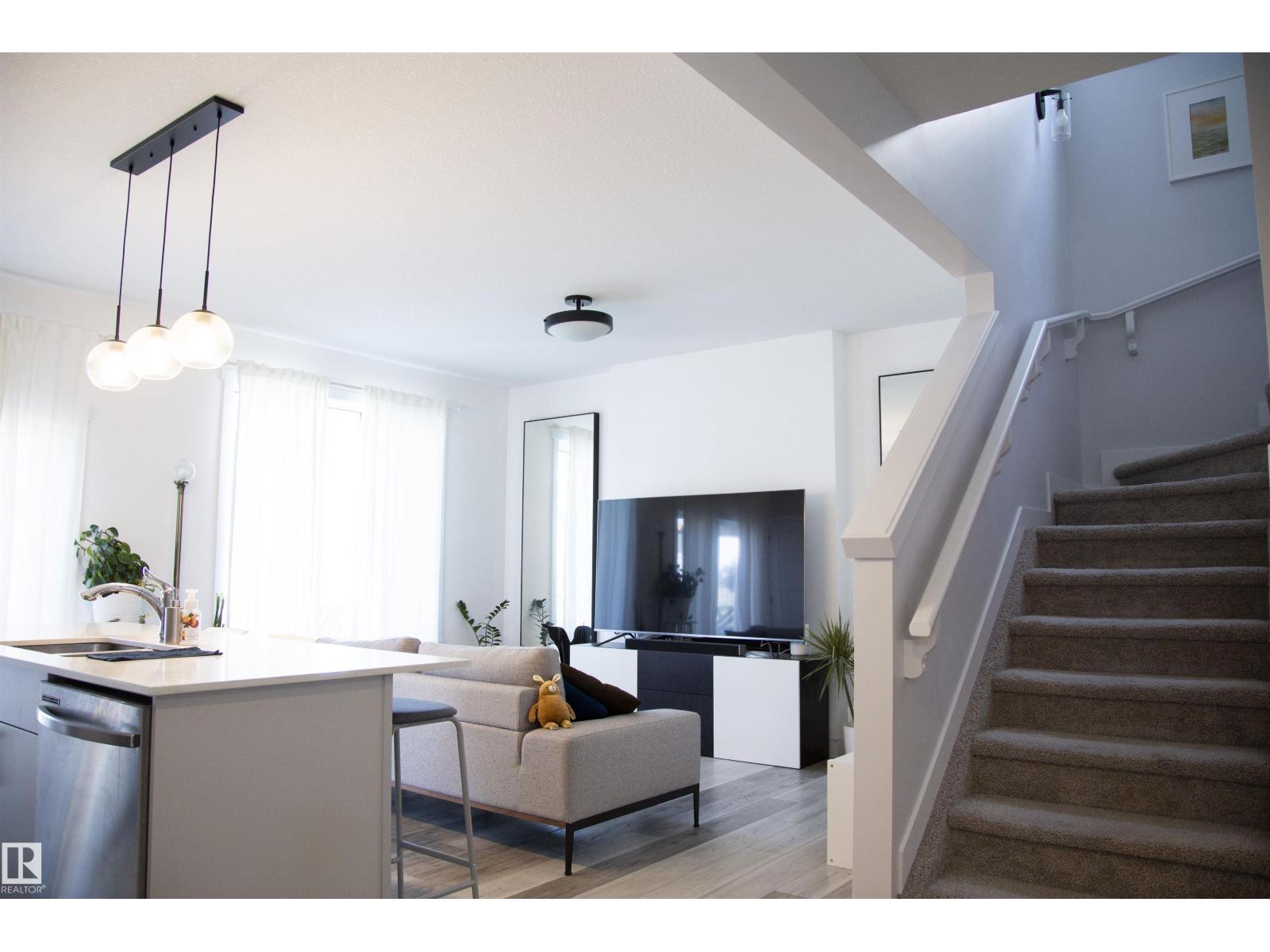9240 224 ST NW - Image 12