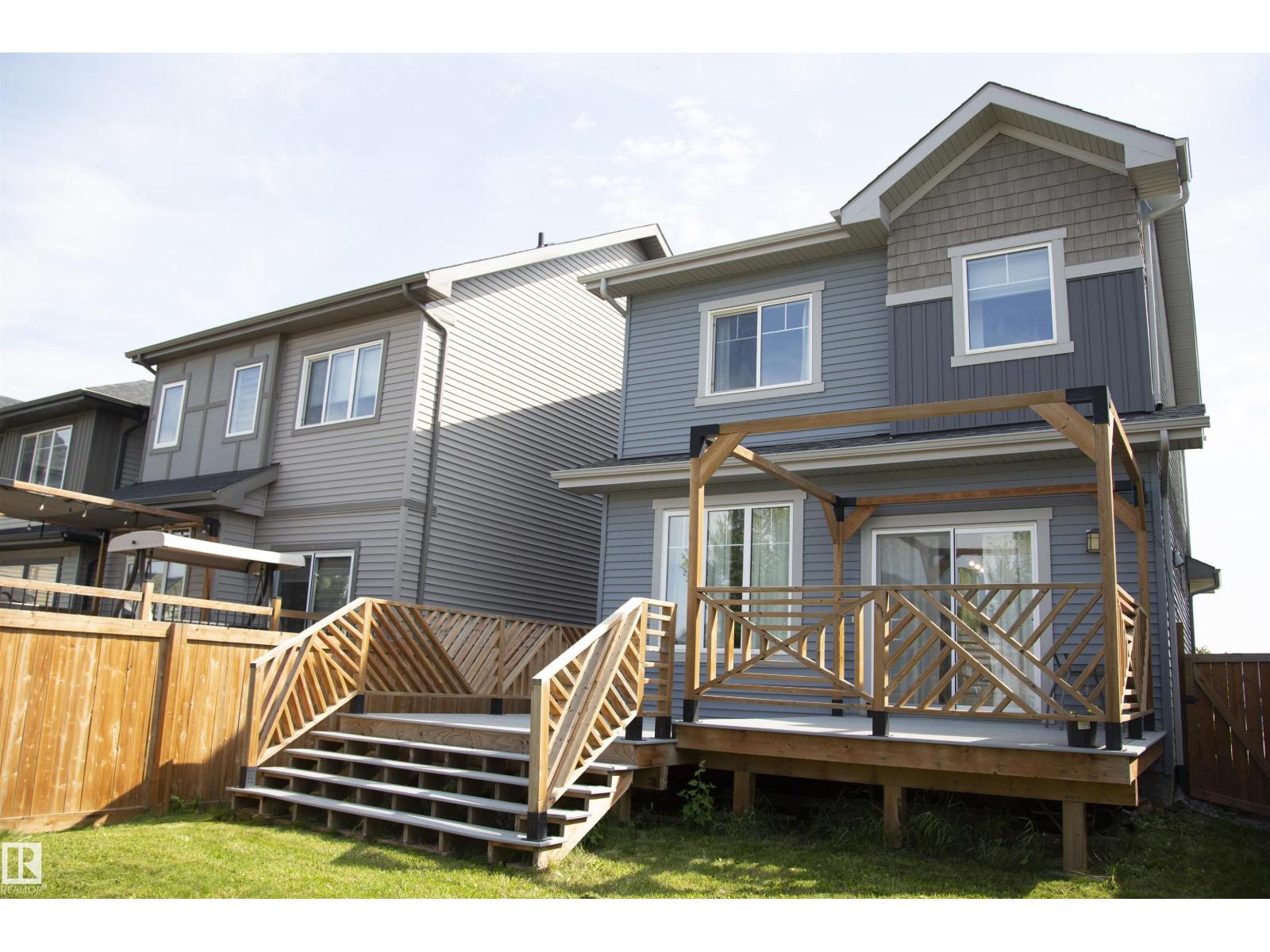 9240 224 ST NW - 27
