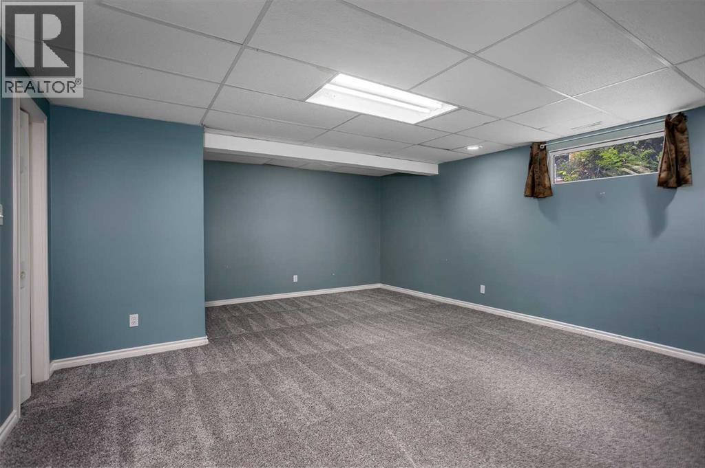 5212 43 Avenue - Image 21