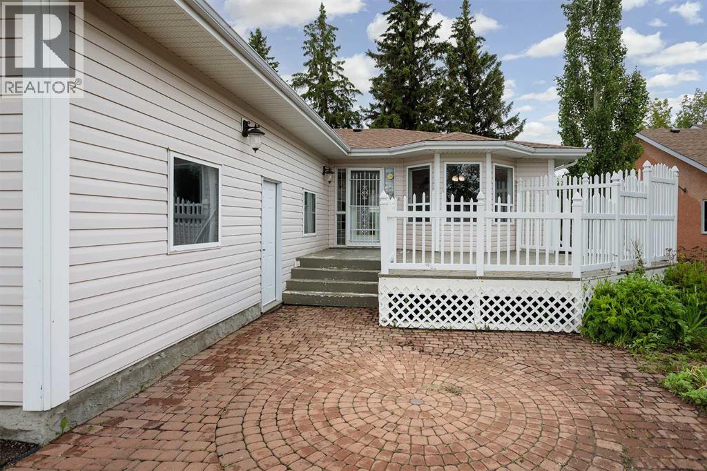 5212 43 Avenue - Image 27