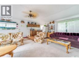 547 Douglas Drive, Buffalo Pound Lake, SK S6H3E6 Photo 11
