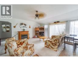 547 Douglas Drive, Buffalo Pound Lake, SK S6H3E6 Photo 13