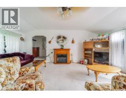 547 Douglas Drive, Buffalo Pound Lake, SK S6H3E6 Photo 14