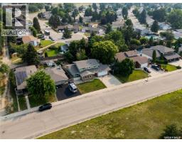 2pc Bathroom - 1287 Simcoe Street, Moose Jaw, SK S6H3J5 Photo 7