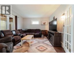 Primary Bedroom - 1041 2nd Avenue Nw, Moose Jaw, SK S6H3R3 Photo 13
