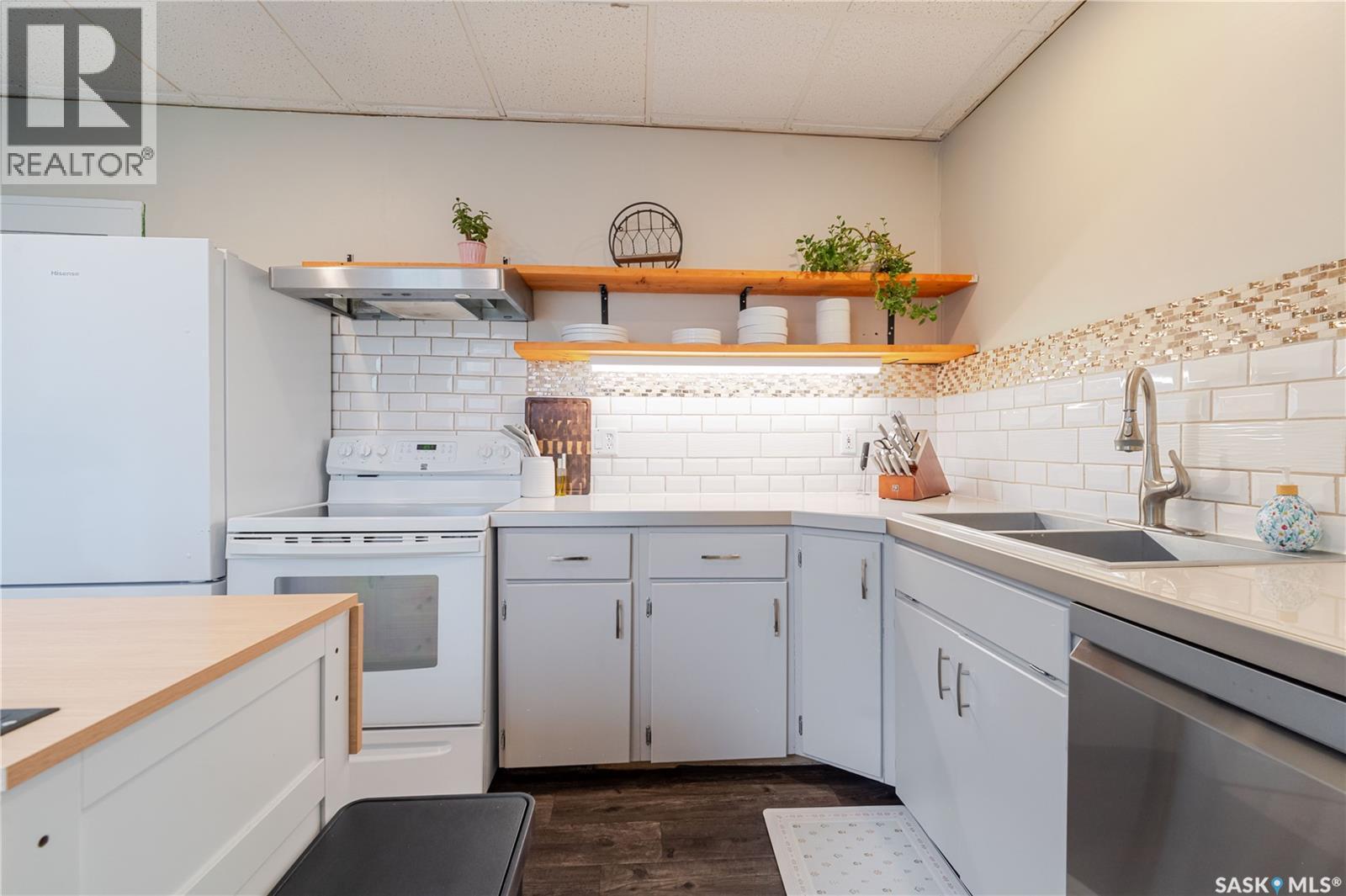 1041 2nd AVENUE NW - 23