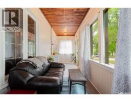 Kitchen - 1041 2nd Avenue Nw, Moose Jaw, SK S6H3R3 Photo 6