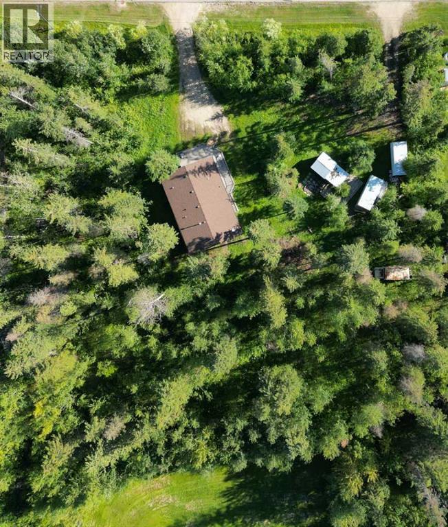 32 1 Avenue SW - 11