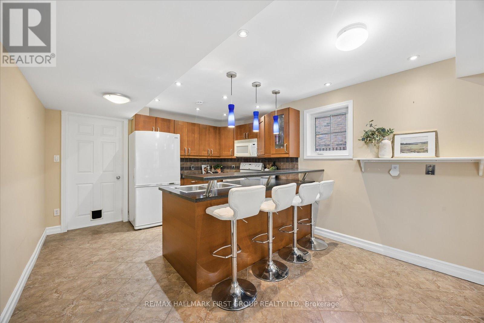 1028 HIGHBROOKE COURT - Image 22