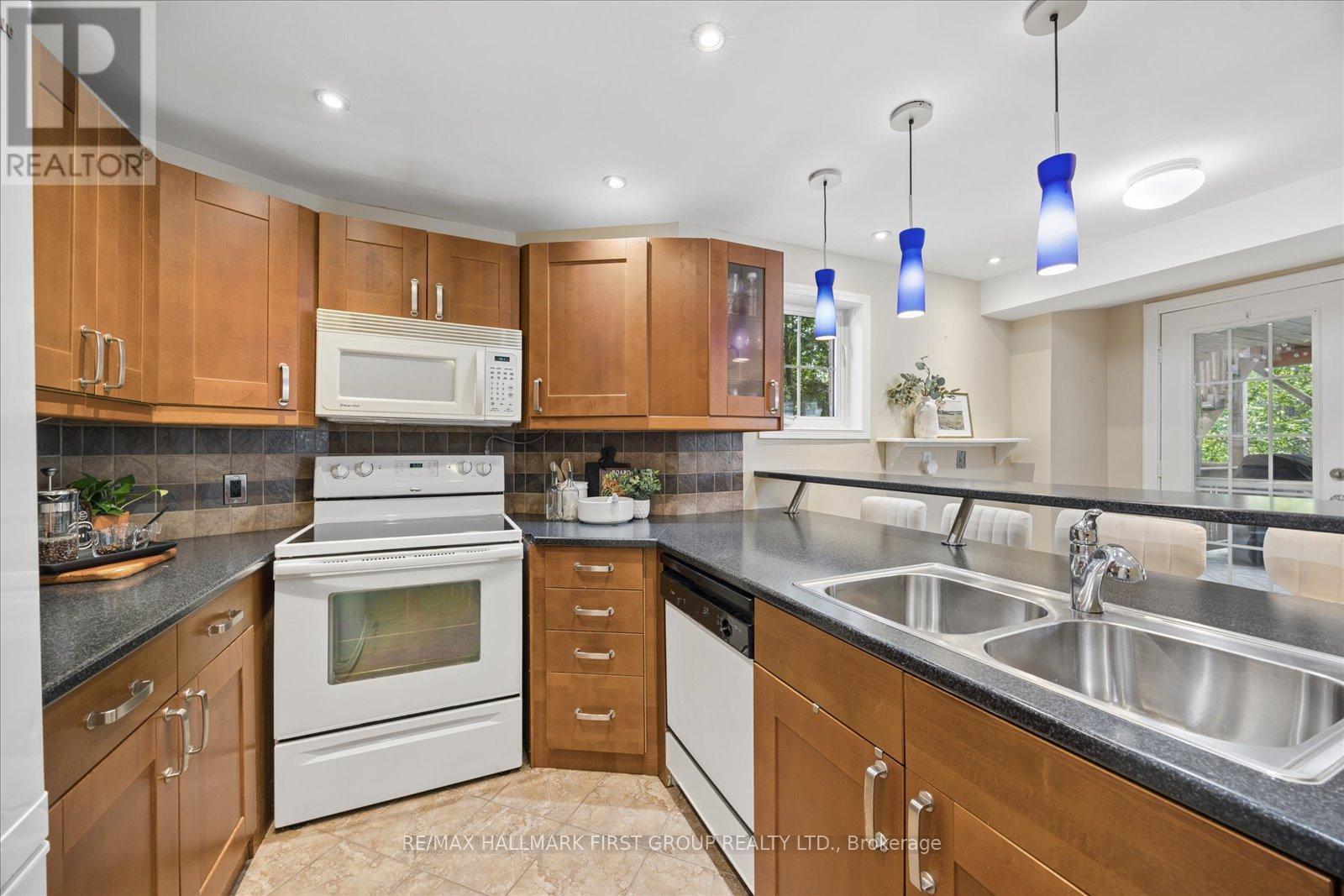 1028 HIGHBROOKE COURT - Image 28