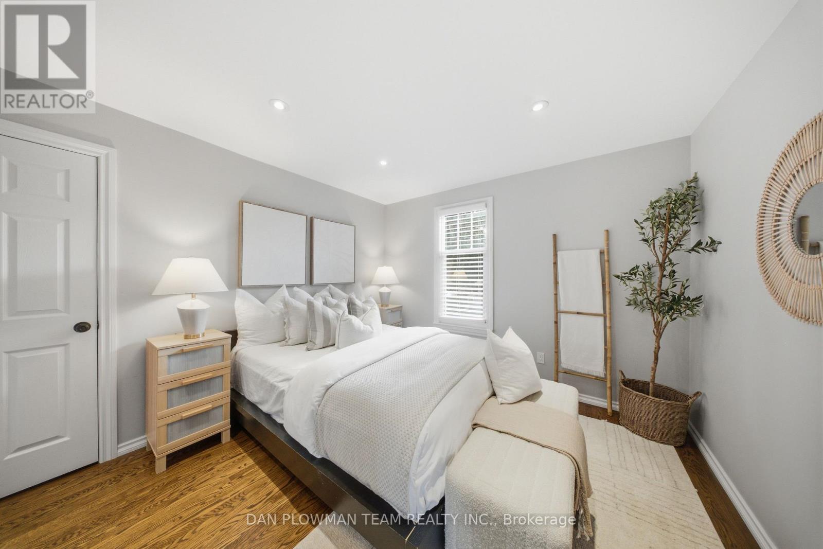 37 WELLINGTON STREET - Image 23