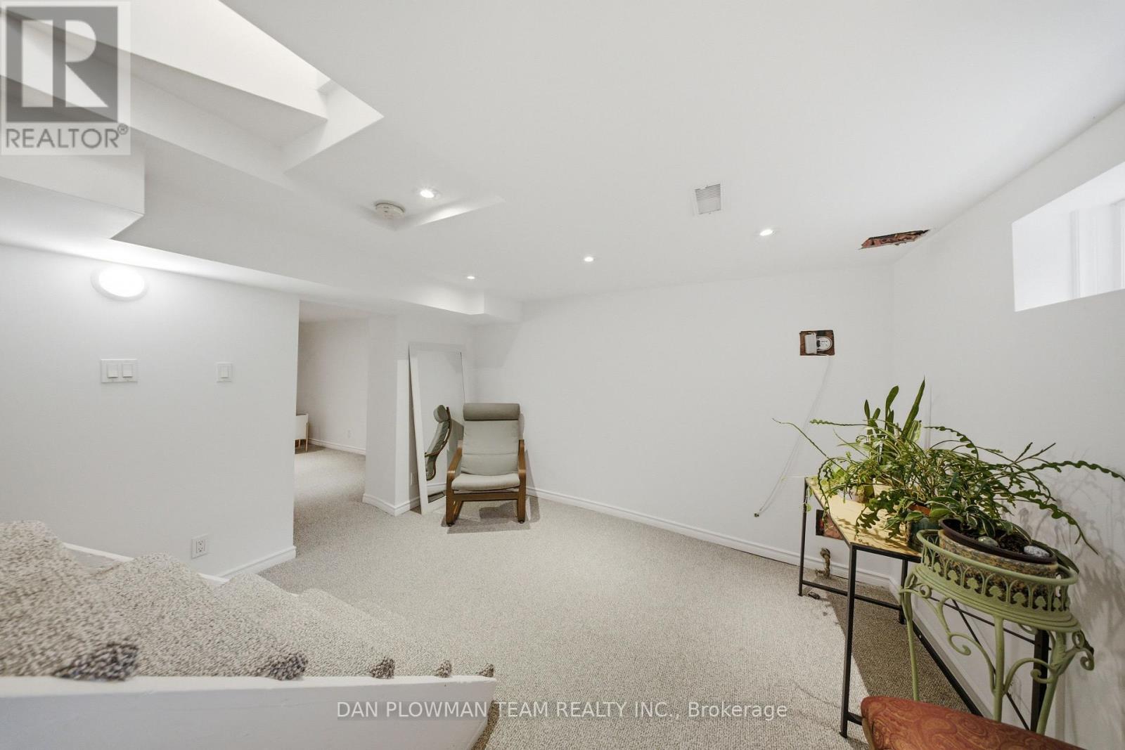 37 WELLINGTON STREET - Image 31