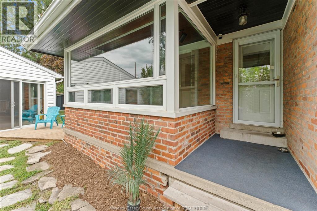 1965 OLIVE ROAD - Image 28