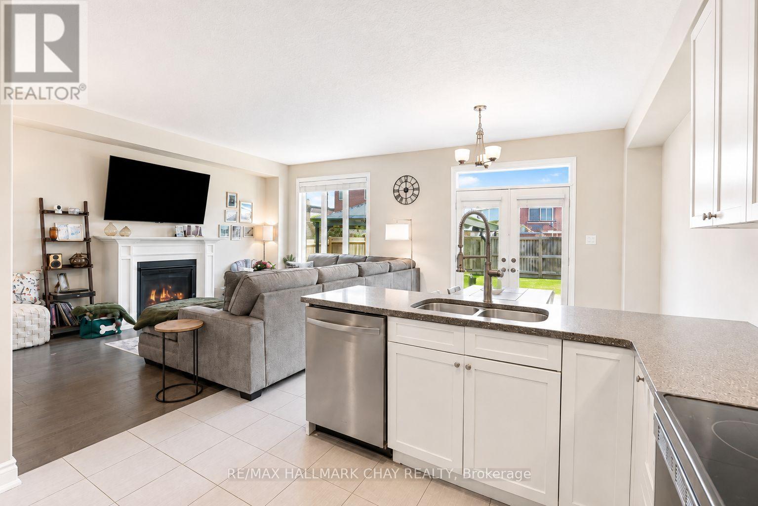 23 NATHAN CRESCENT - 12