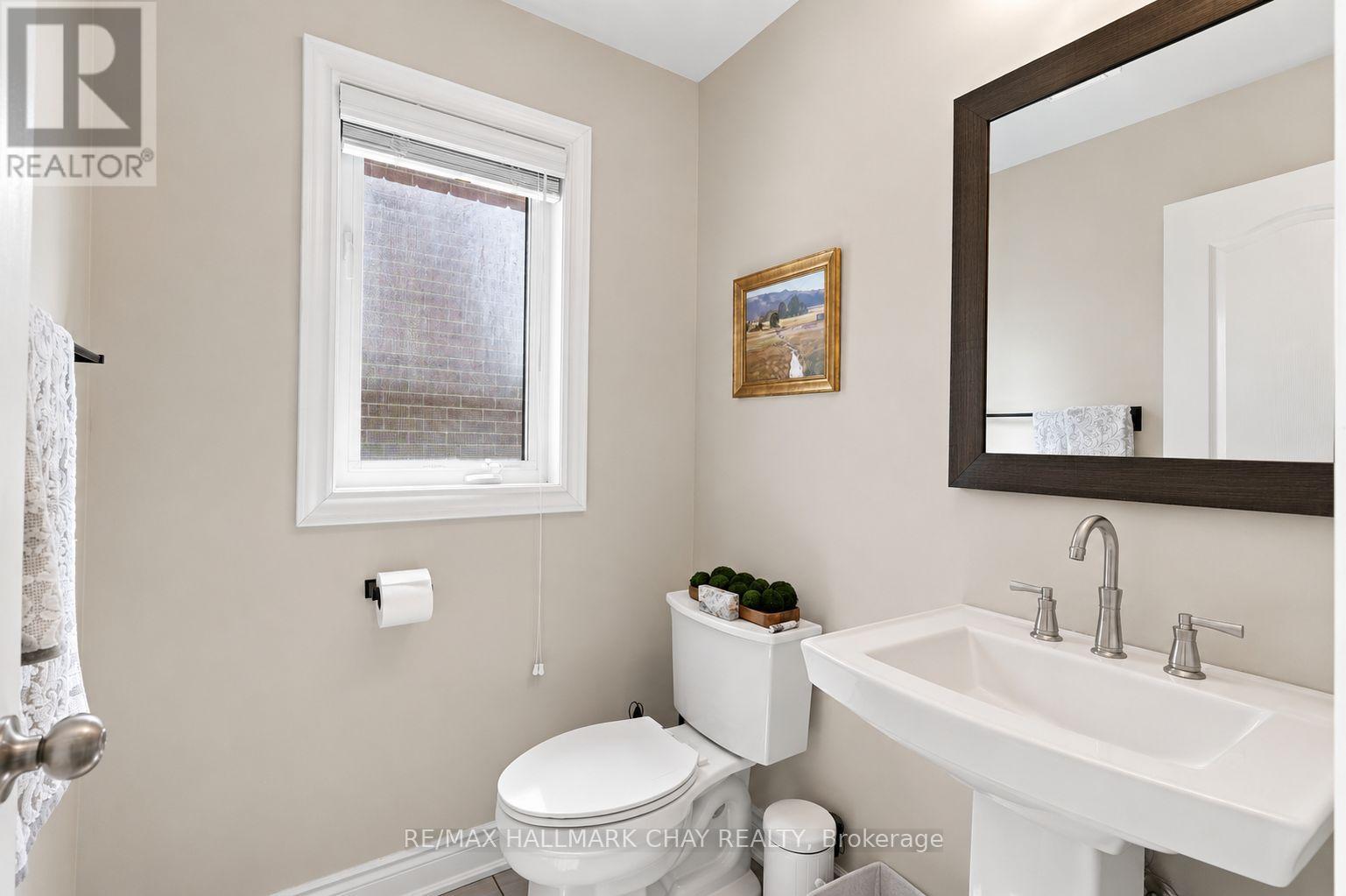 23 NATHAN CRESCENT - 22