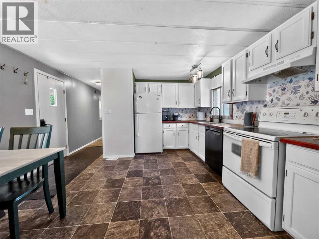 10617 102 Avenue - 3