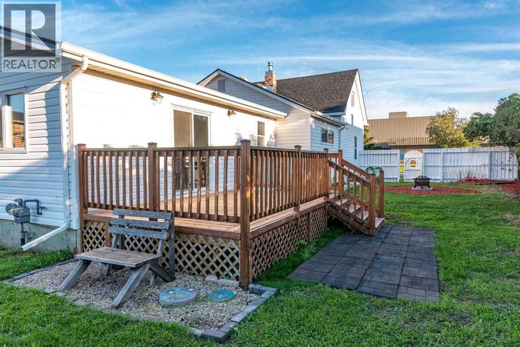 4504 49 Street - Image 39