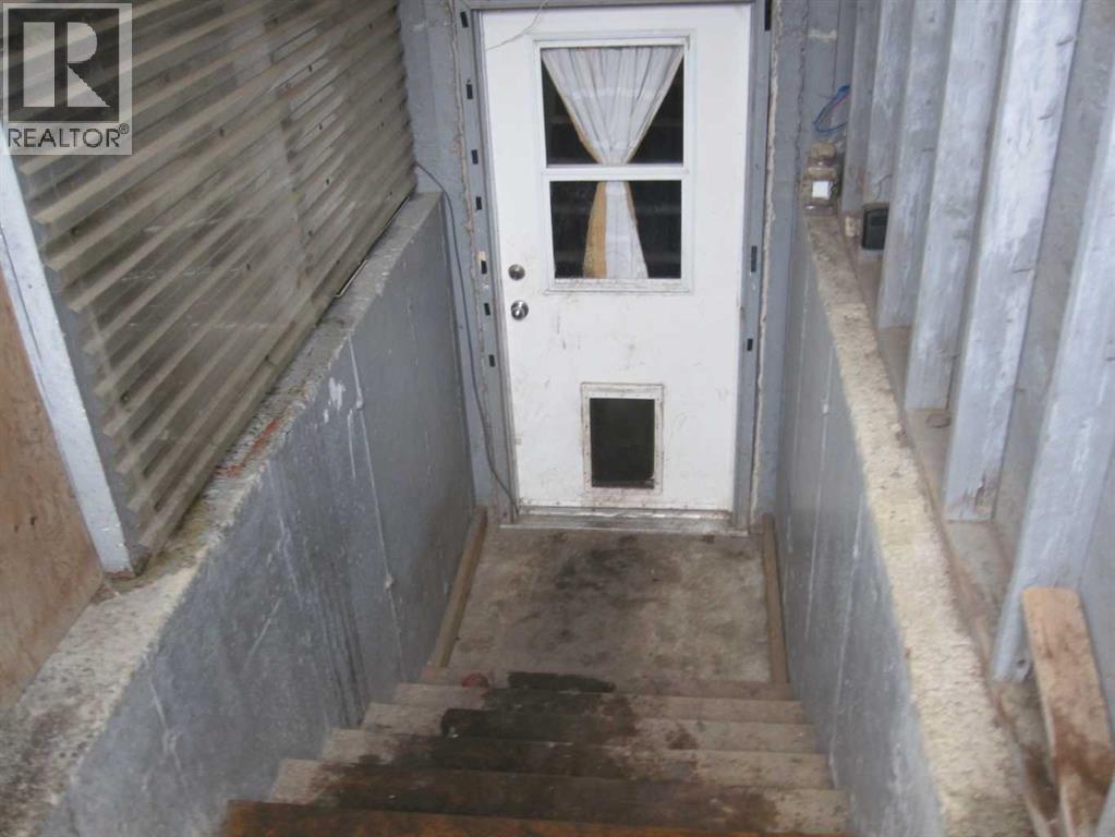 5314 57 Avenue - 35