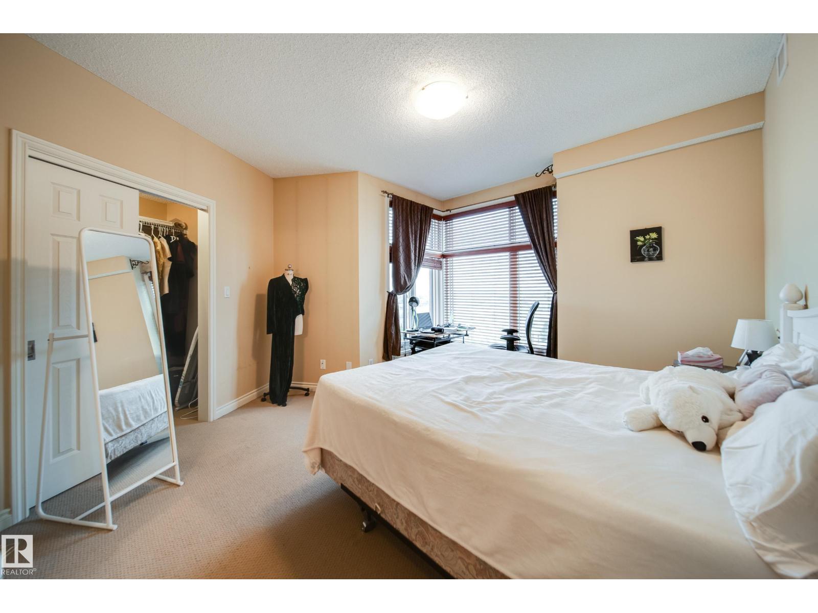 #1301 9020 JASPER AV NW - 14