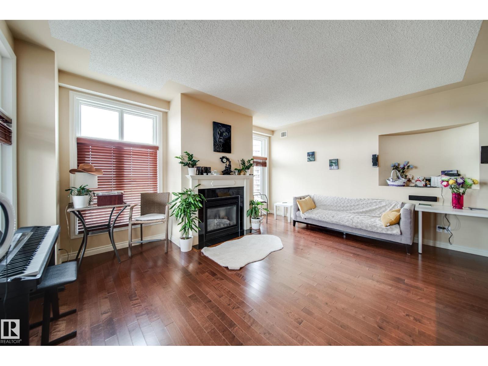 #1301 9020 JASPER AV NW - Image 6