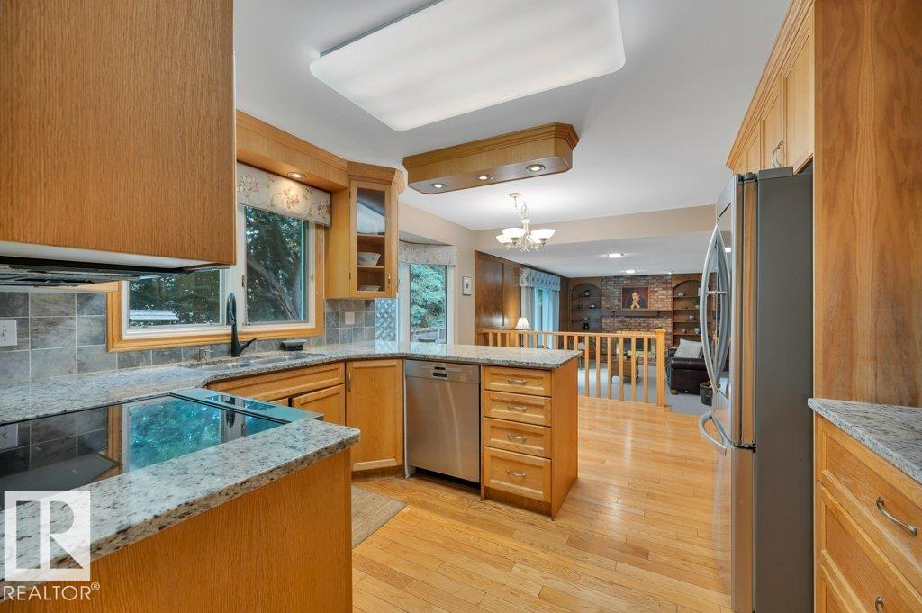 5620 151 ST NW - 15