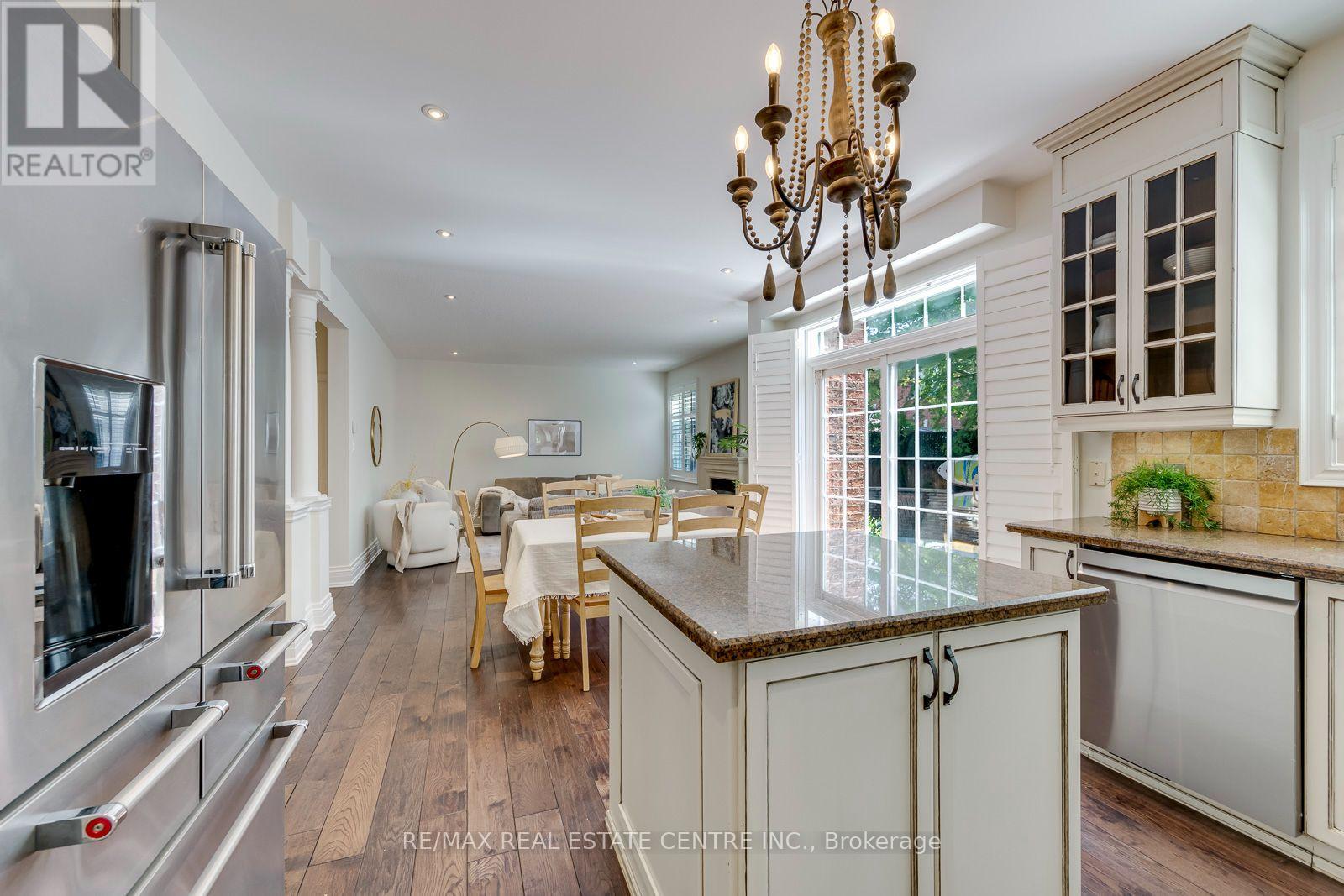 290 DUSKYWING WAY - 15