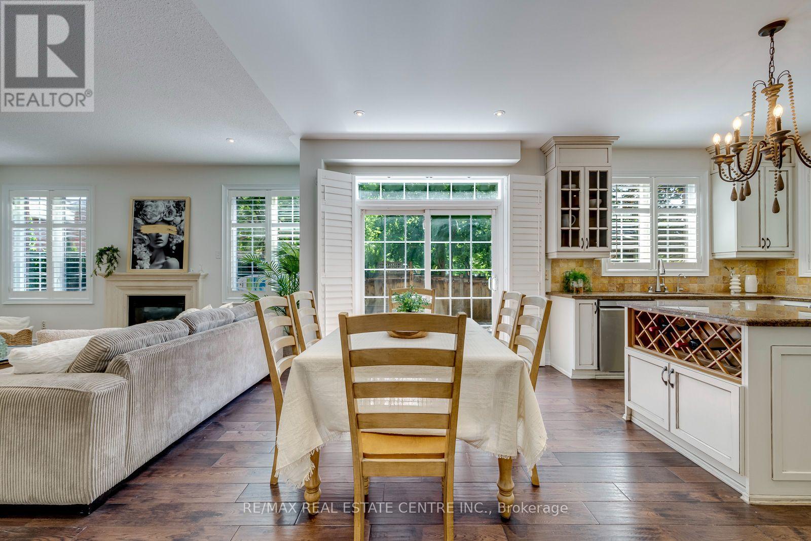 290 DUSKYWING WAY - 16