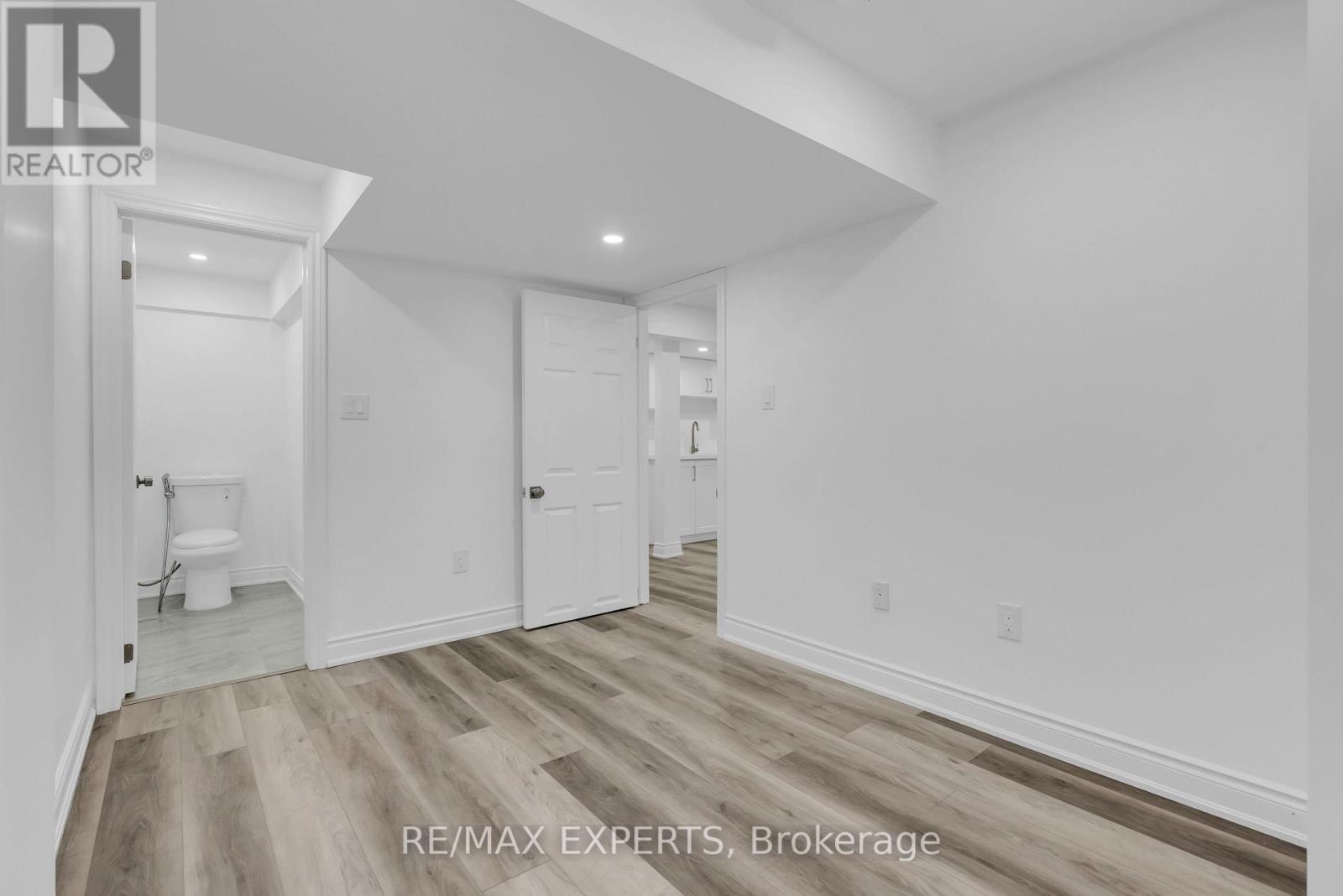 1253 DUIGNAN CRESCENT - 44