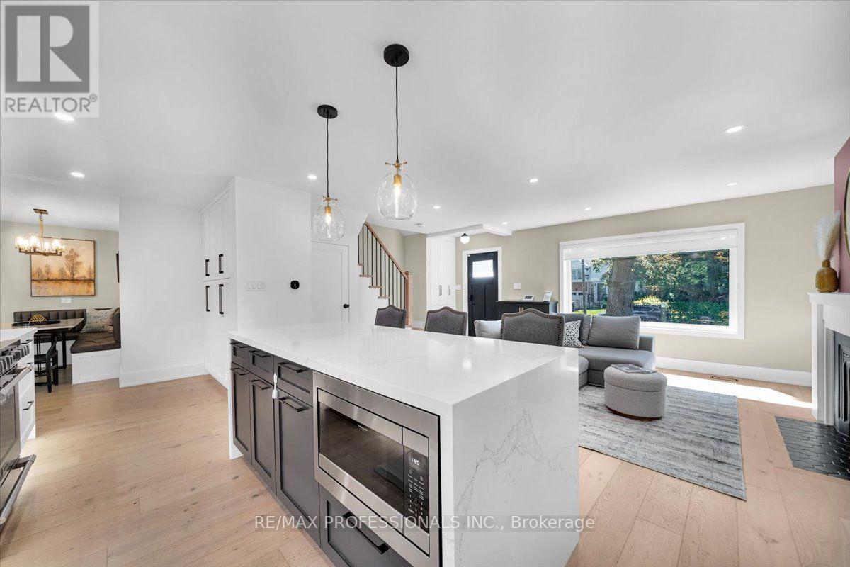 4 WINSTON GROVE - 12