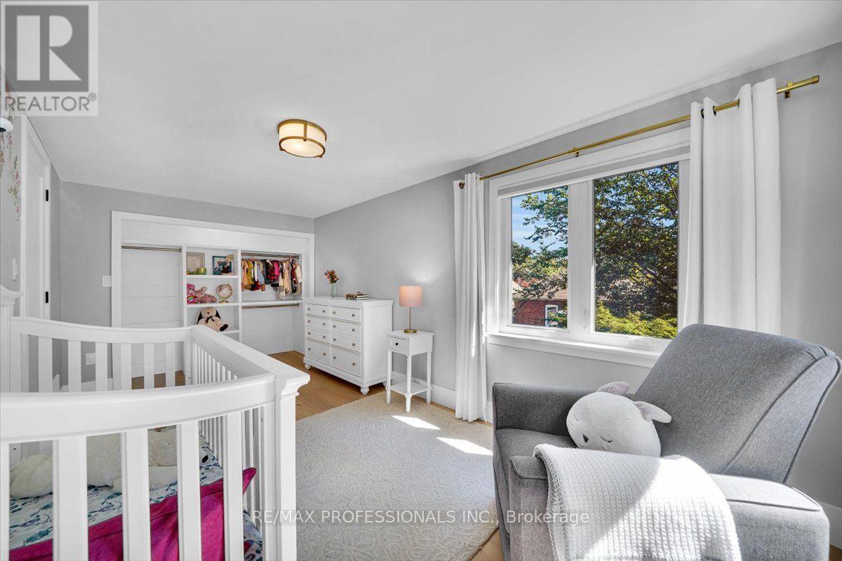 4 WINSTON GROVE - 19