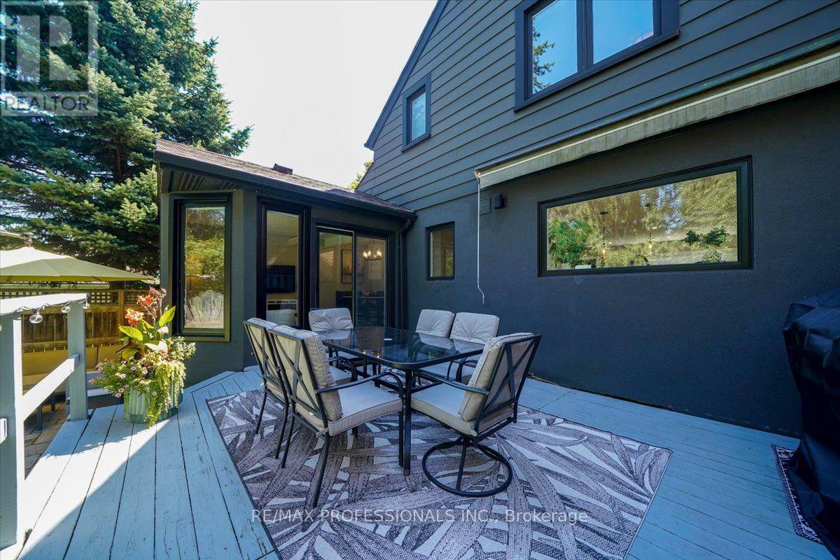 4 WINSTON GROVE - Image 33