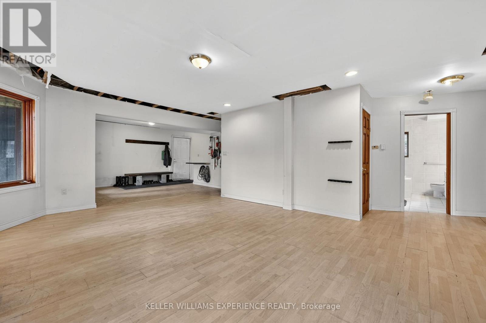 1115 SHERWOOD FOREST ROAD - 21