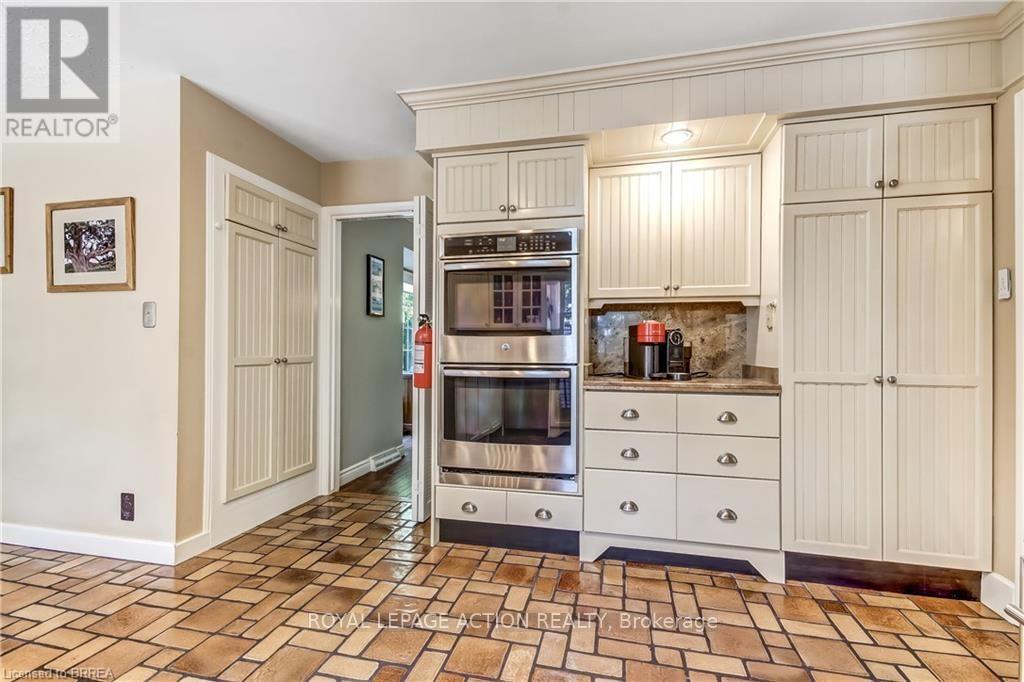 19 OAKLEY ROAD - Image 15