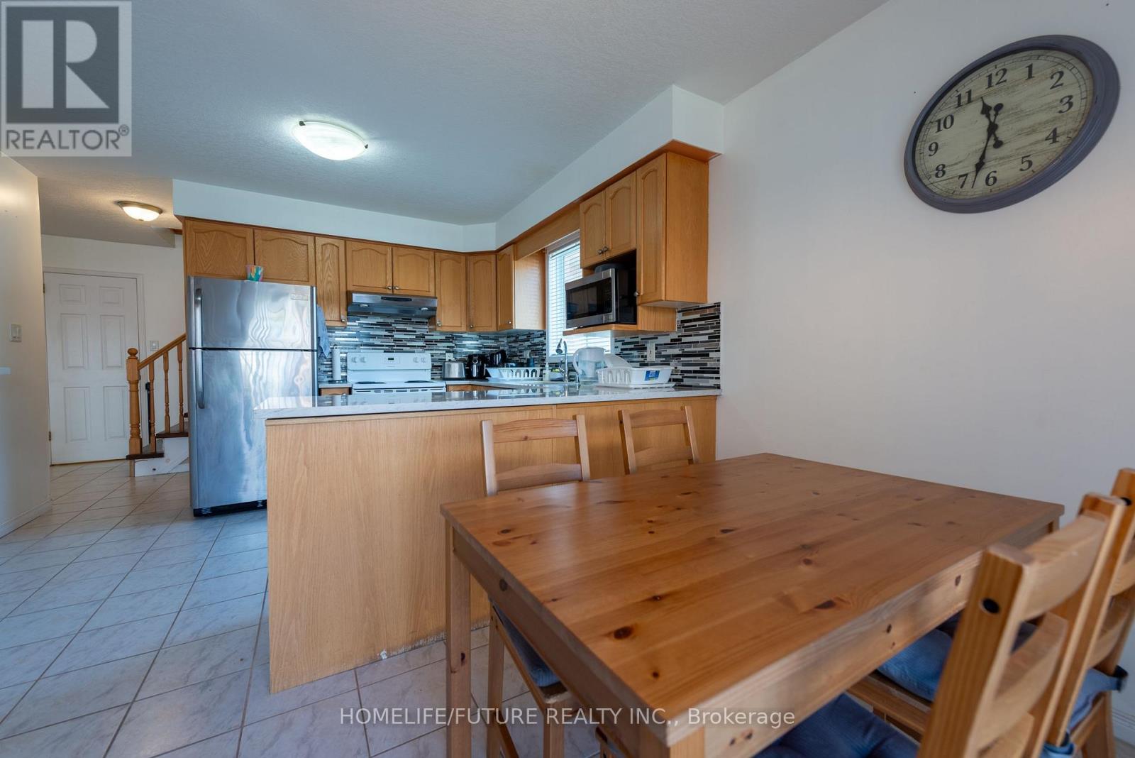 264 HOLBEACH COURT - 16
