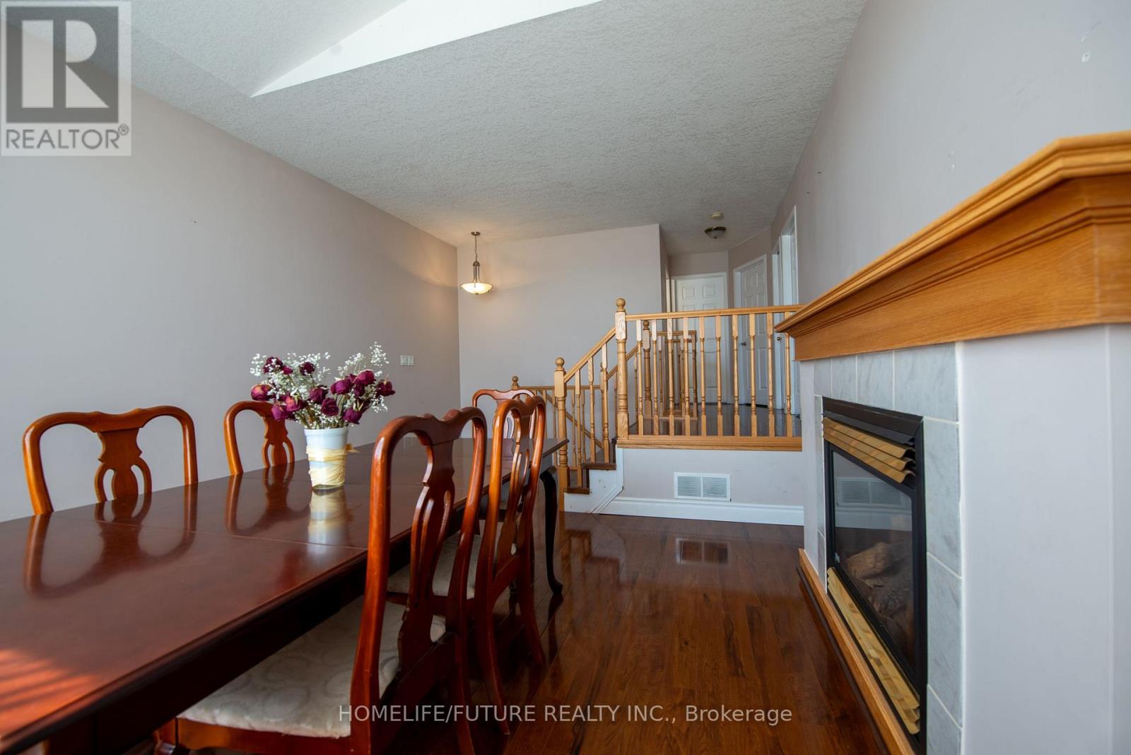 264 HOLBEACH COURT - Image 28