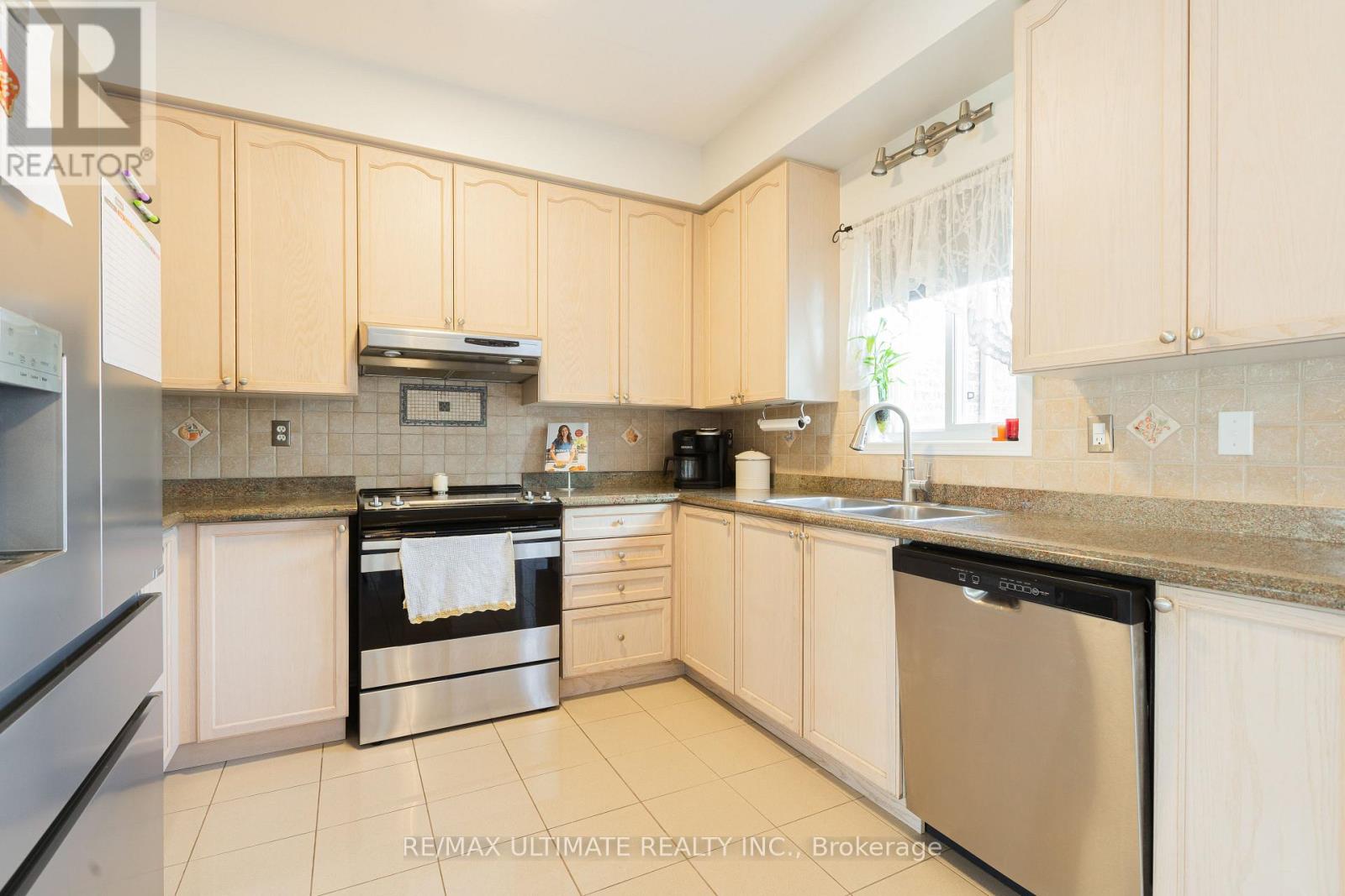 6560 OPERA GLASS CRESCENT - 13
