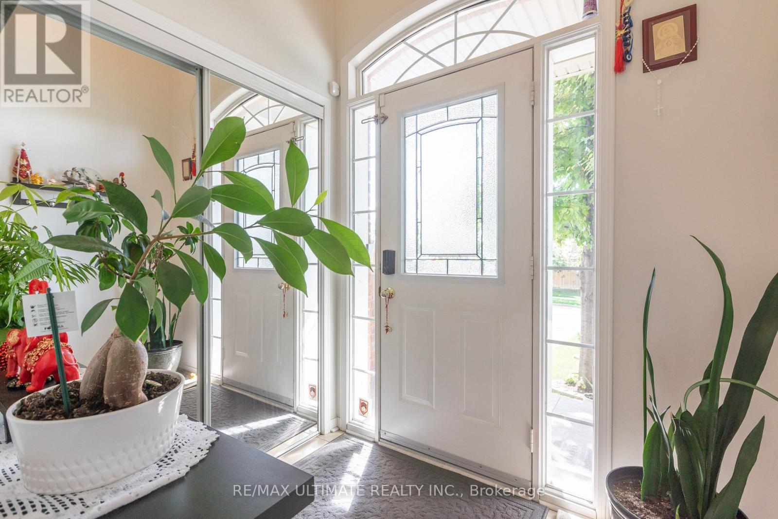 6560 OPERA GLASS CRESCENT - 2