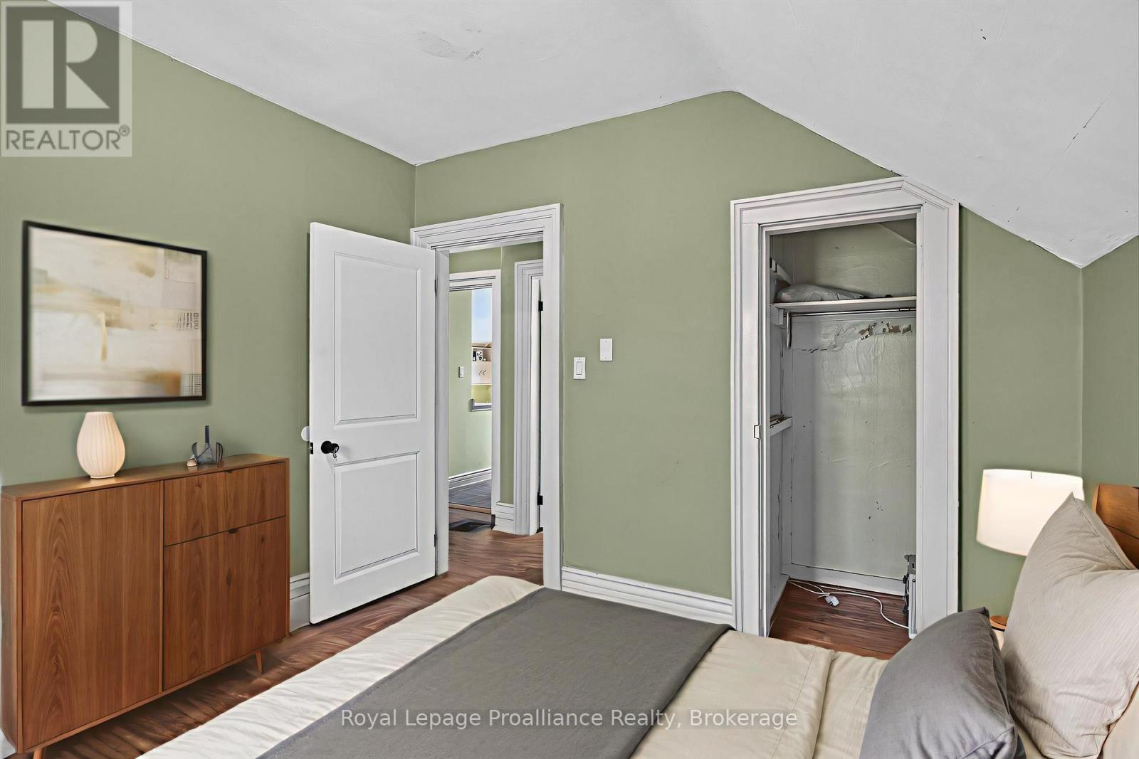 277 REID STREET - 31