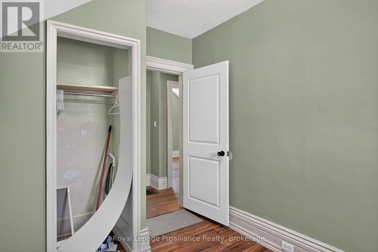 277 REID STREET - Image 35